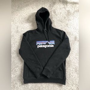 Patagonia Black Hoodie - S